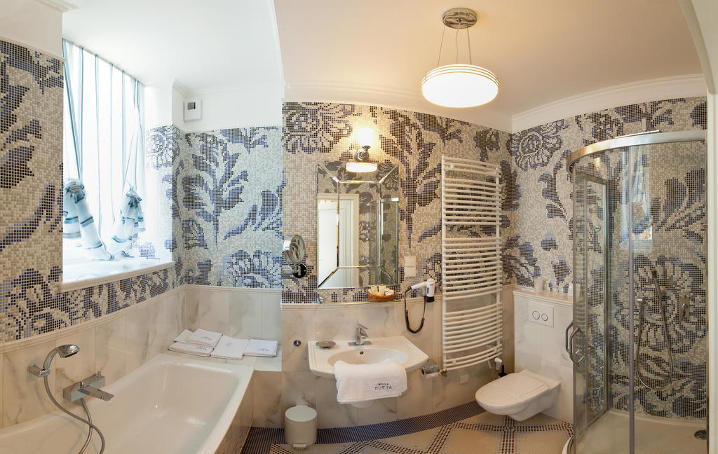 Hotel Willa Hueta Kielce Phòng bức ảnh