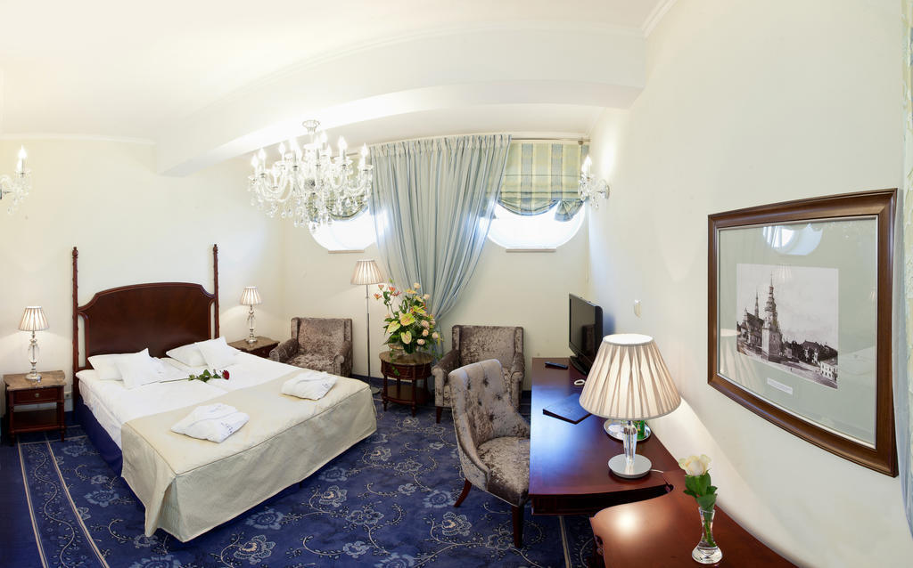 Hotel Willa Hueta Kielce Phòng bức ảnh