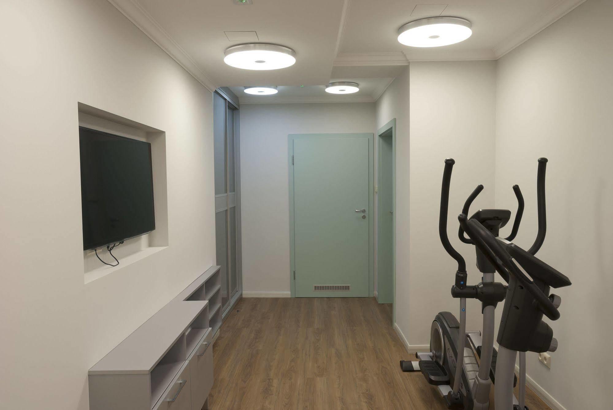 Hotel Willa Hueta Kielce Ngoại thất bức ảnh